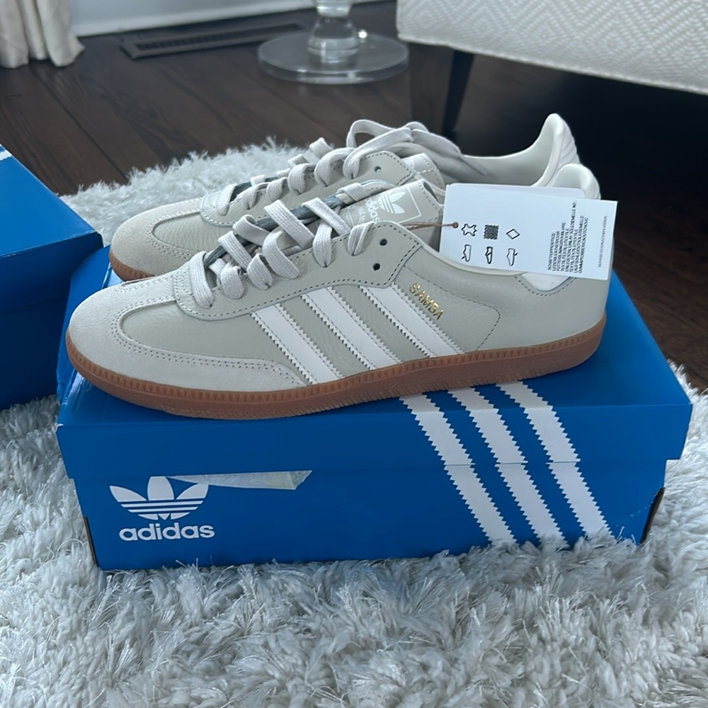NWT Adidas Samba OG W
